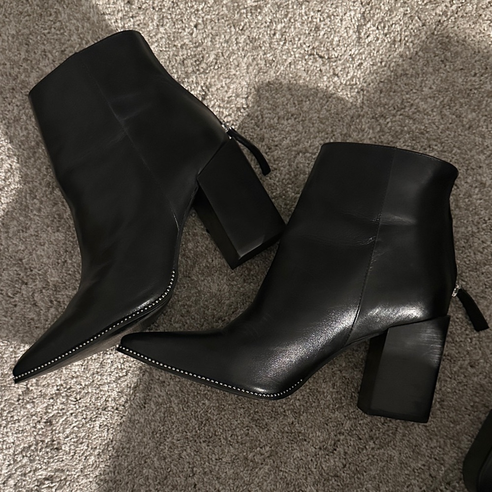Steve Madden Black Heeled Boots
